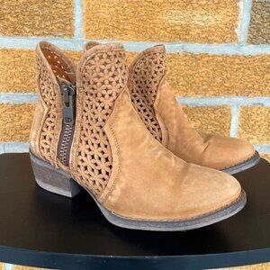 CORRAL CIRCLE G WOMEN'S DISTRESSED ROUND TOE ZIPPER ANKLE BOOT 7.5
